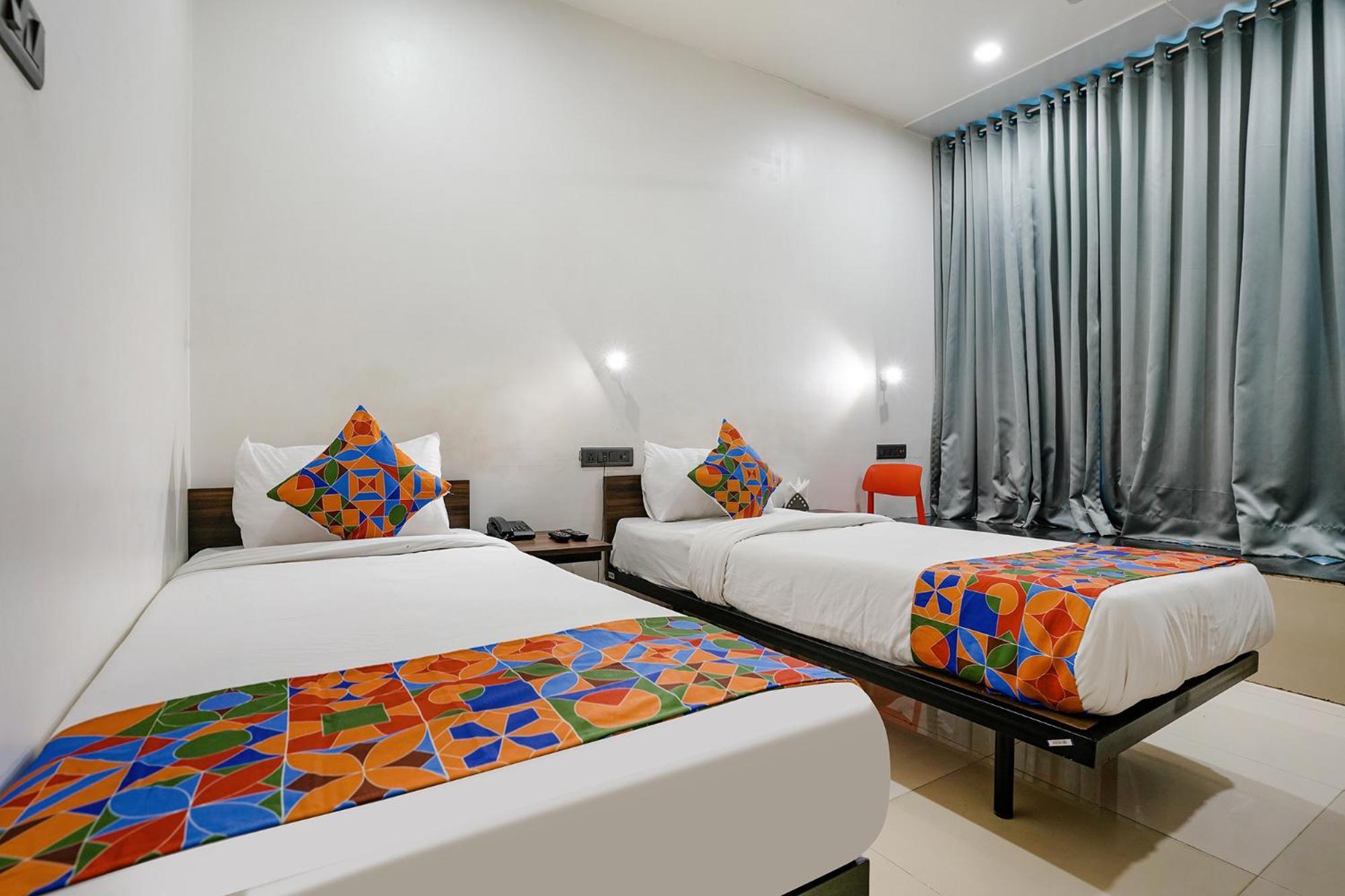 Fabhotel Lotus I Surat Exterior foto