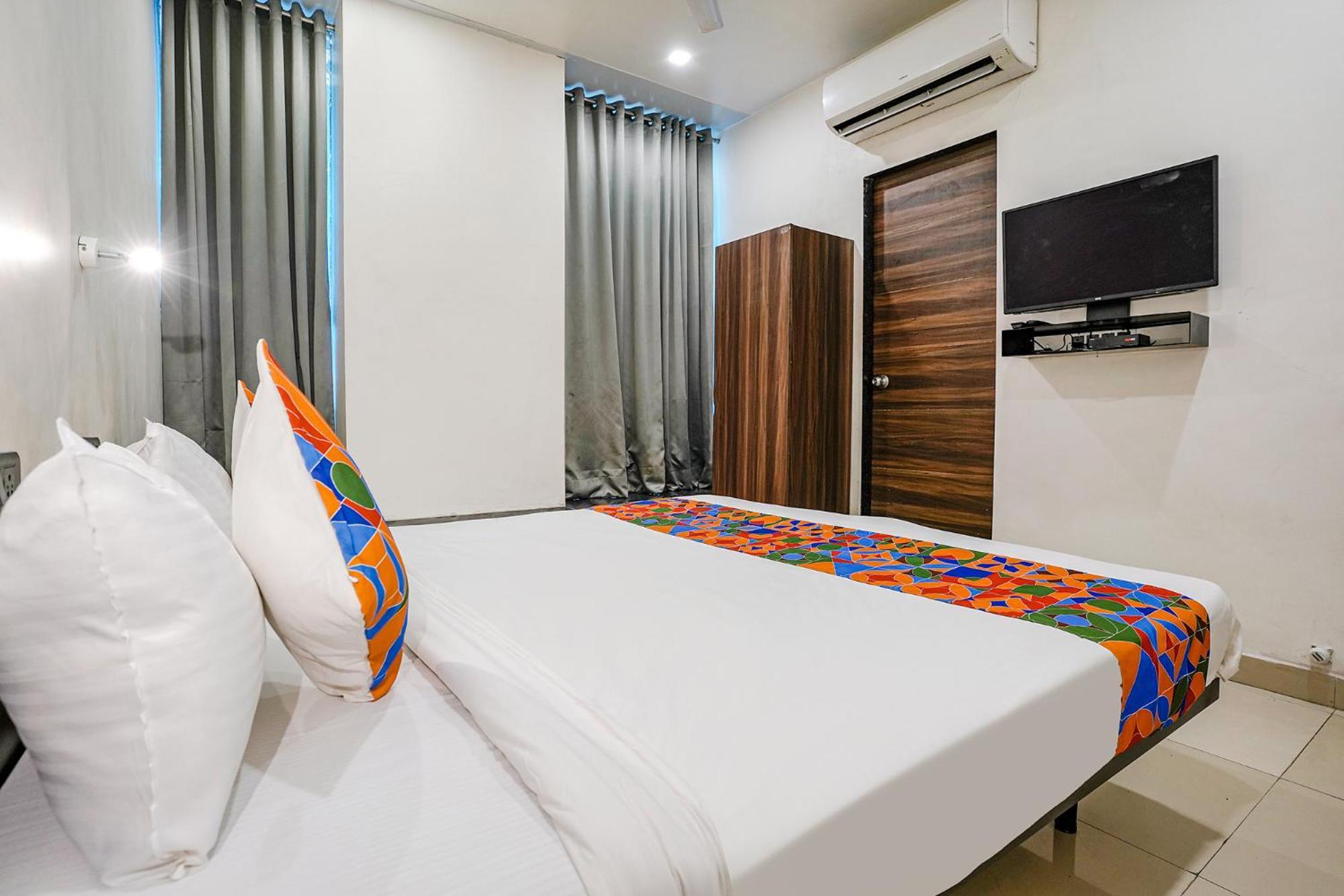 Fabhotel Lotus I Surat Exterior foto